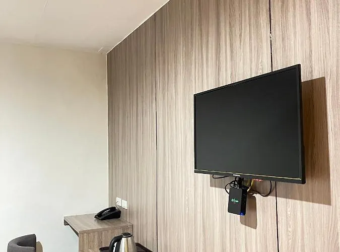 Anex Near Roxas Boulevard Hotel