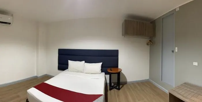 Anex Near Roxas Boulevard 3* Manille